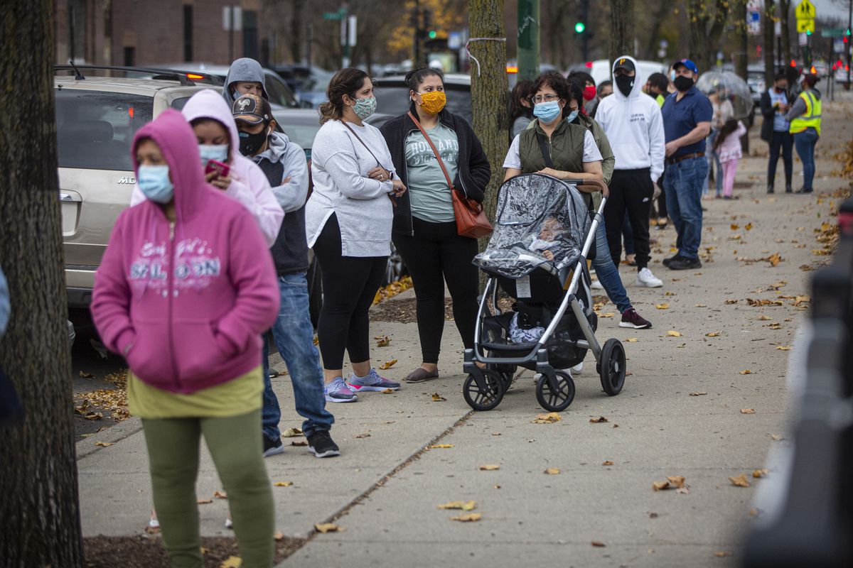 Experts say peak of autumn surge is nowhere in sight as
Illinois reports 12,623 new COVID-19 cases (LIVE UPDATES) 1