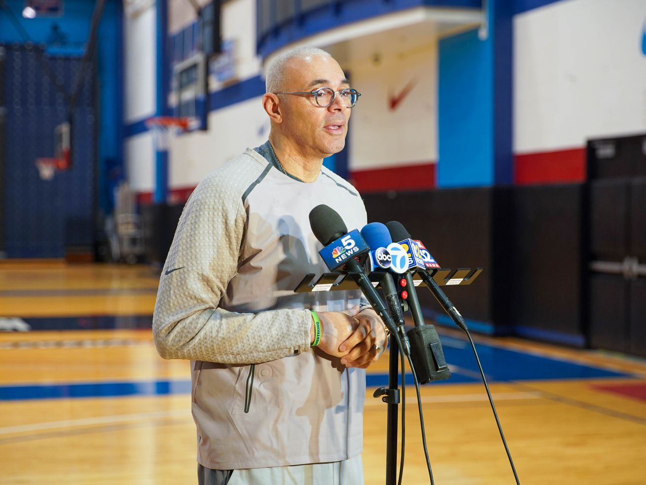 DePaul cancels first three games of basketball season after
positive coronavirus tests 1