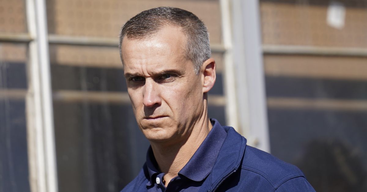 Corey Lewandowski, Trump campaign adviser, tests positive
for COVID-19 1