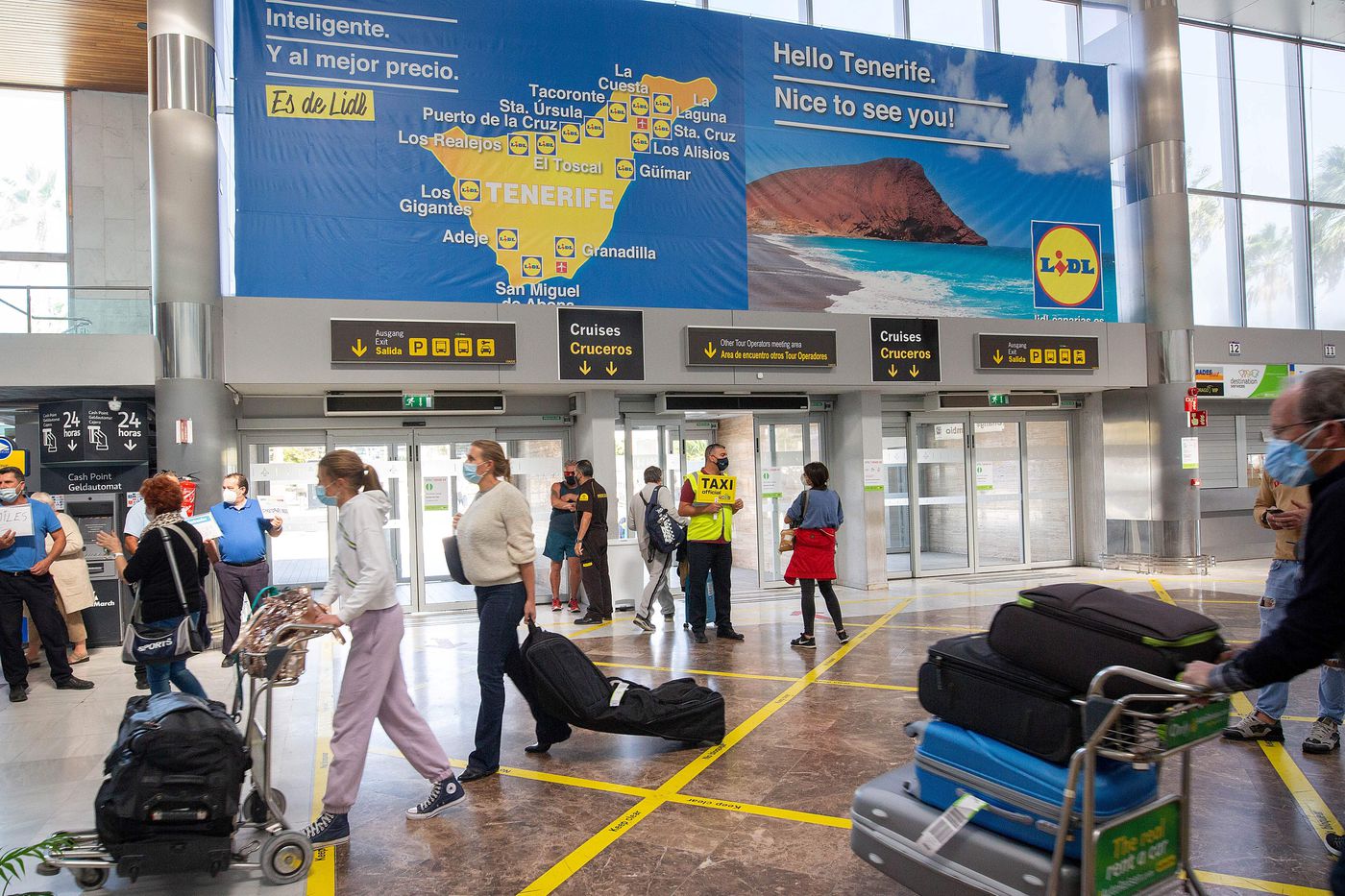 Spain to demand negative COVID-19 tests from all travelers
arriving from ‘high risk’ countries 1 Spain to demand negative COVID-19 tests from all travelers
arriving from ‘high risk’ countries 1