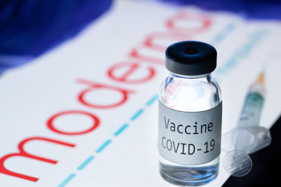 FDA Authorizes 3rd COVID-19 Booster Shot—Here Are the Side
Effects to Expect 1