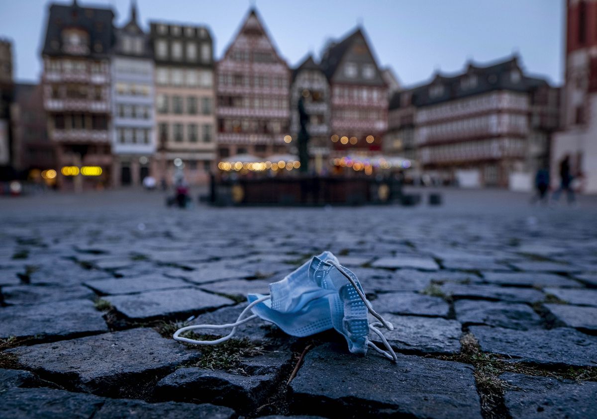 Germany hits 1 million COVID cases as lockdown rules are
extended 1