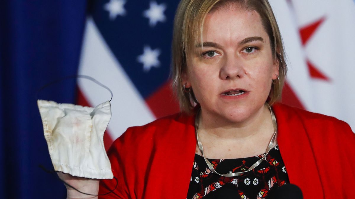 Michigan added to Chicago’s revamped travel order — with new
exceptions for travelers to avoid quarantine 1 Michigan added to Chicago’s revamped travel order — with new
exceptions for travelers to avoid quarantine 1