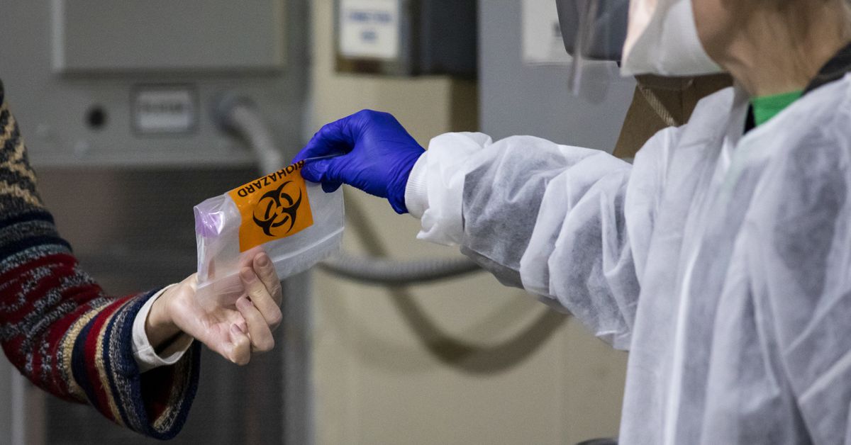Illinois surpasses 12K coronavirus deaths, 700K
cases 1
