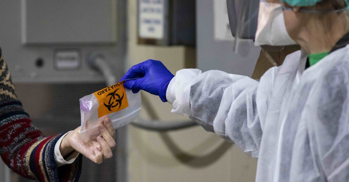 Illinois reports 8,322 new coronavirus cases, lowest test
positivity rate in more than two weeks 1