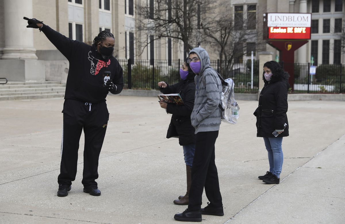 In-person entrance exams for Chicago’s selective high
schools bring high anxiety about COVID-19 risk 1