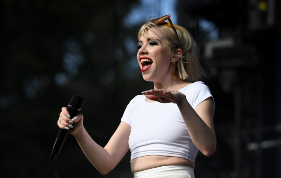 Carly Rae Jepsen offers up cheeky new Christmas
classic 1
