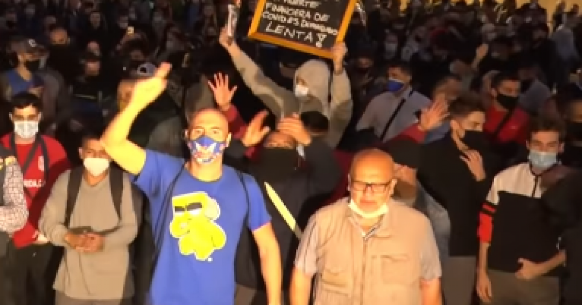 Anti-Lockdown Protests Heat Up in Spain After Government
Extends State of Emergency 1