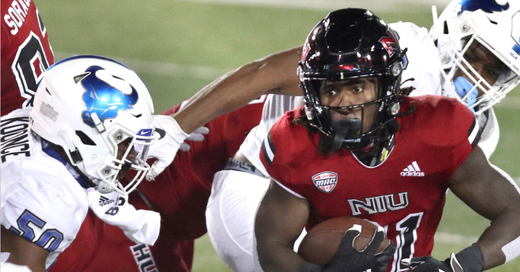 NIU opens season with 49-30 loss against visiting
Buffalo 1