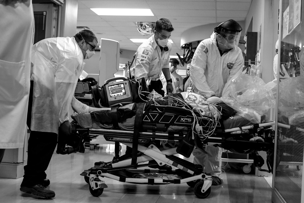Colorado’s surging COVID-19 hospitalizations top April peak,
show no signs of slowing down 1
