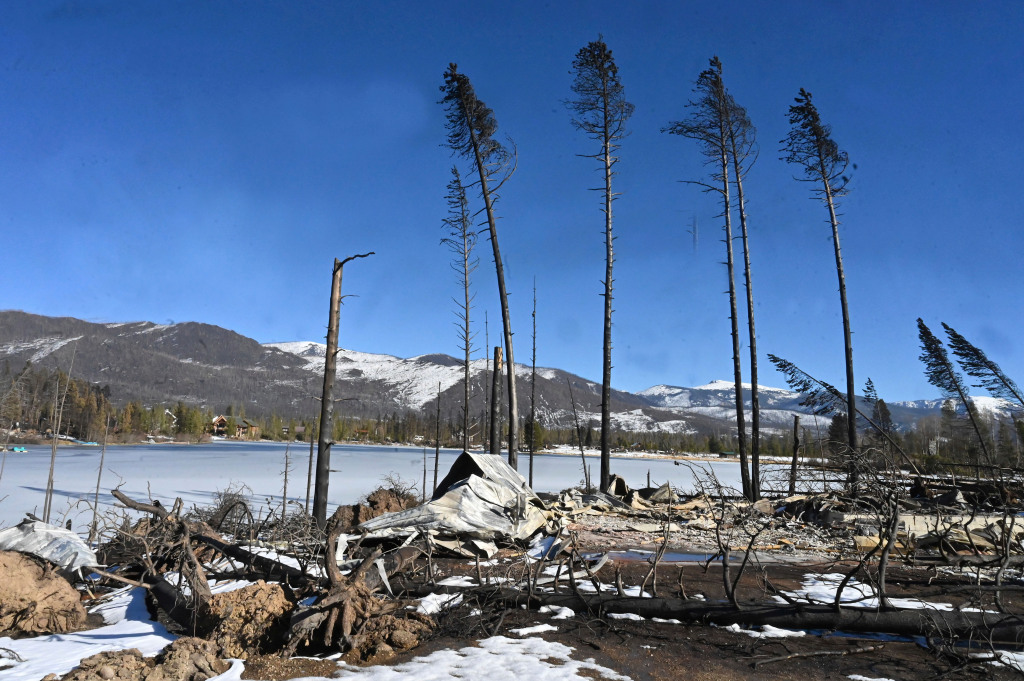 Colorado wildfires update: Closed stretch of Colorado 125
reopens in East Troublesome fire area 1