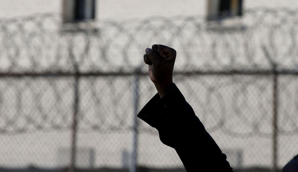 With COVID-19 surging anew, alarms sound again for Cook
County’s incarcerated 1 With COVID-19 surging anew, alarms sound again for Cook
County’s incarcerated 1