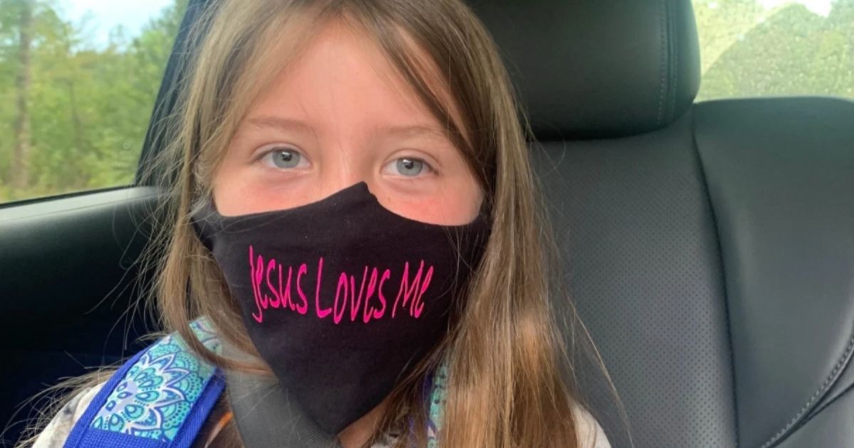Censored? Mississippi 3rd-Grader Forced To Take Off Mask for
1 Sick Reason 1