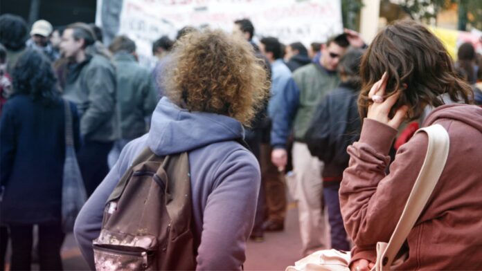 Students Protest After School Posts Photo Of College
Republican; School President Apologizes 1