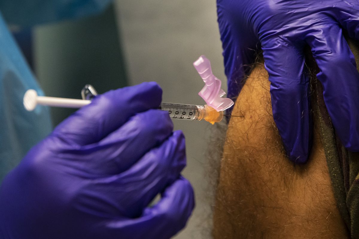 Limited shots of Pfizer’s COVID-19 vaccine could be ready as
early as next month (LIVE UPDATES) 1