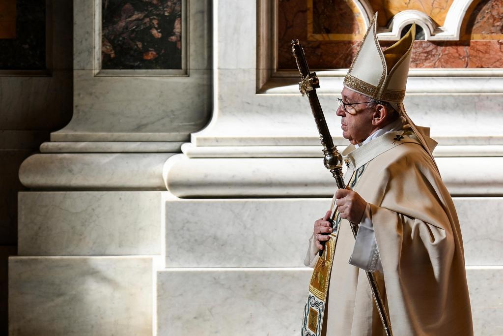 Pope Francis’ book explores George Floyd, virus
skeptics 1
