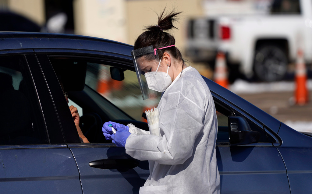 Colorado’s COVID-19 hospitalizations increase on
Thanksgiving Day 1