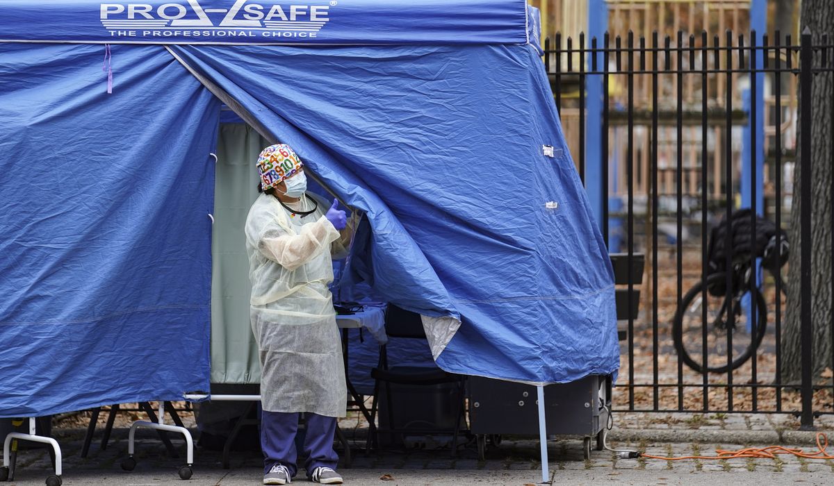 Coronavirus hospitalizations in U.S. surpass pandemic
record 1