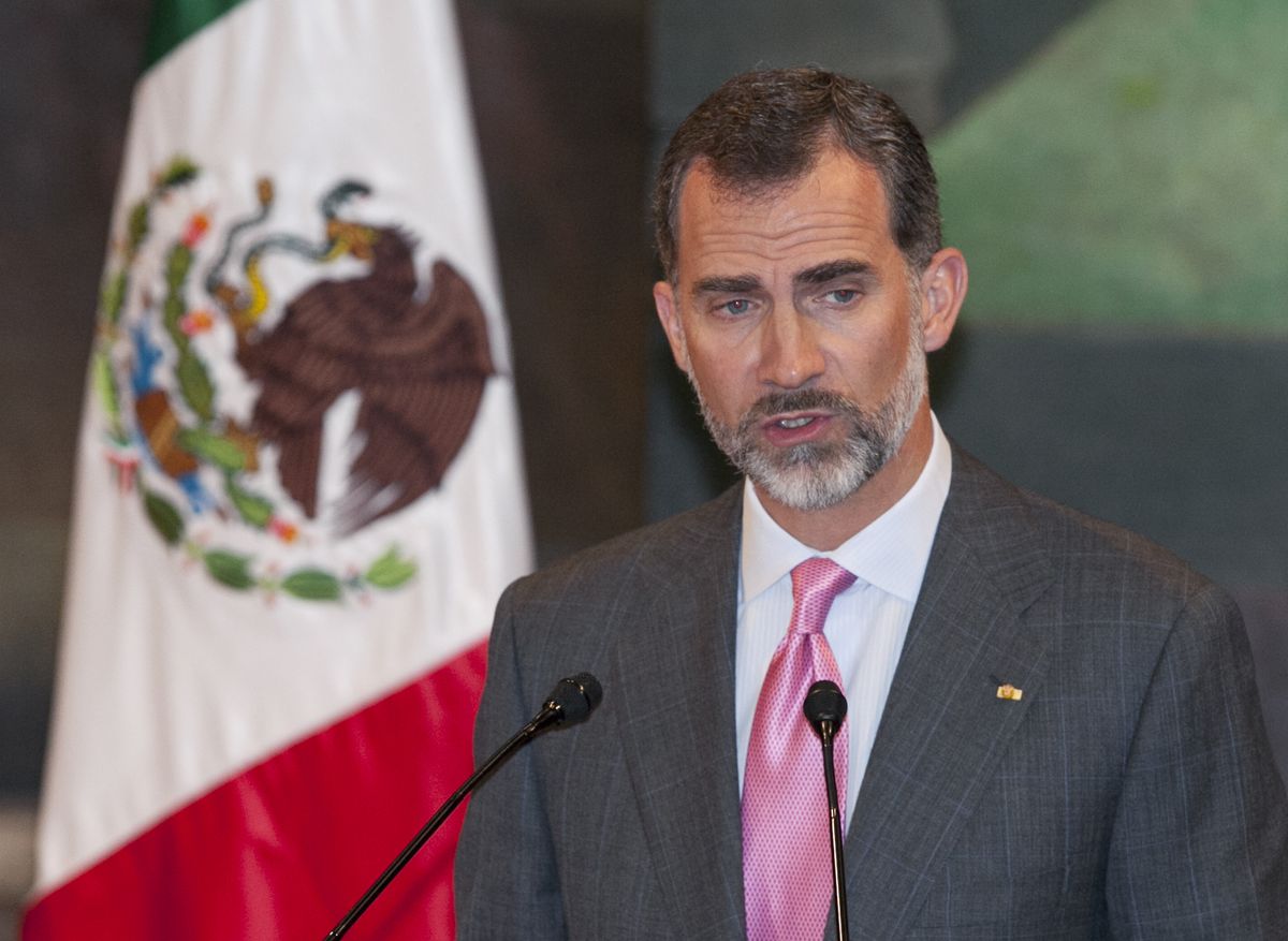 Spain’s King Felipe VI under quarantine after coming into
close contact with COVID case 1