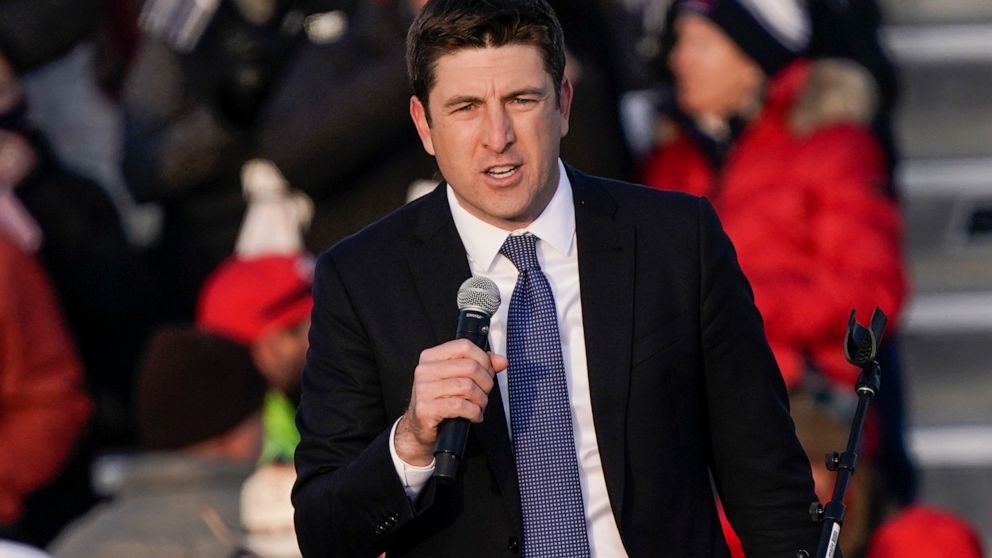 Wisconsin congressman says he tested positive for
COVID-19 1