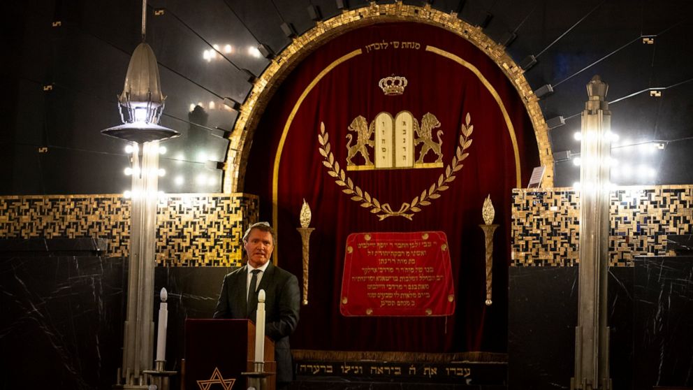 Dutch Protestant Church admits failing Jews in World War
II 1