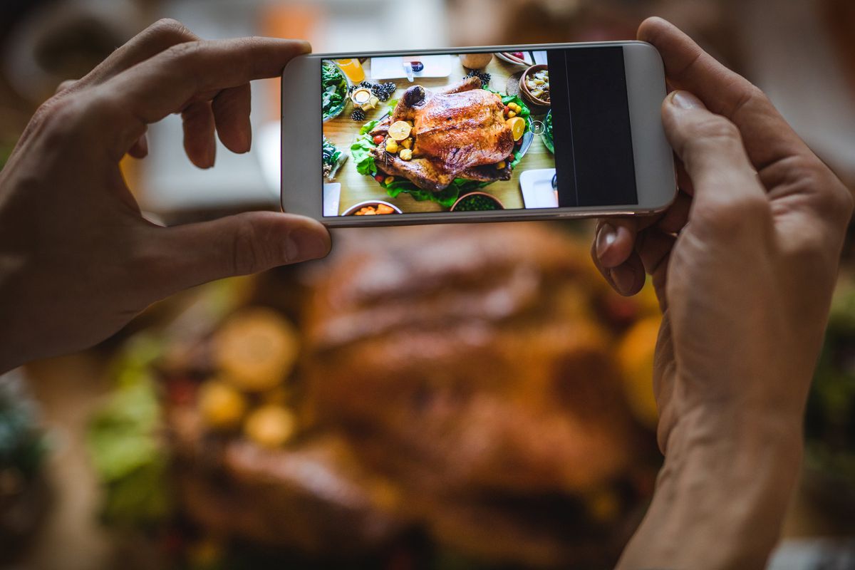 Column: Thanksgiving during COVID-19 crisis: Zoom your way
to a fabulous Quarantinesgiving! 1 Column: Thanksgiving during COVID-19 crisis: Zoom your way
to a fabulous Quarantinesgiving! 1