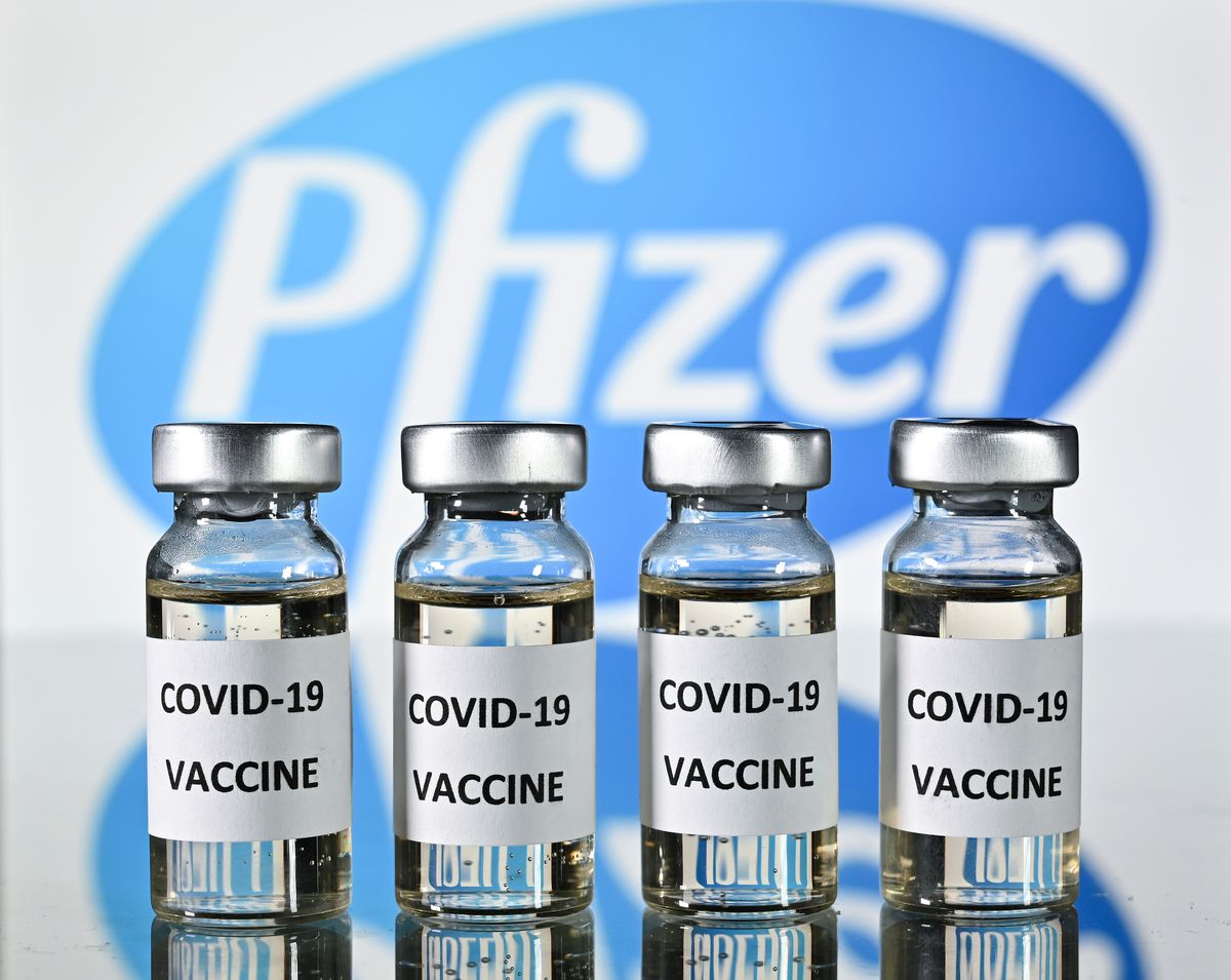 Pfizer coronavirus vaccine will be ready for distribution
‘within hours’ of approval, CEO says 1 Pfizer coronavirus vaccine will be ready for distribution
‘within hours’ of approval, CEO says 1