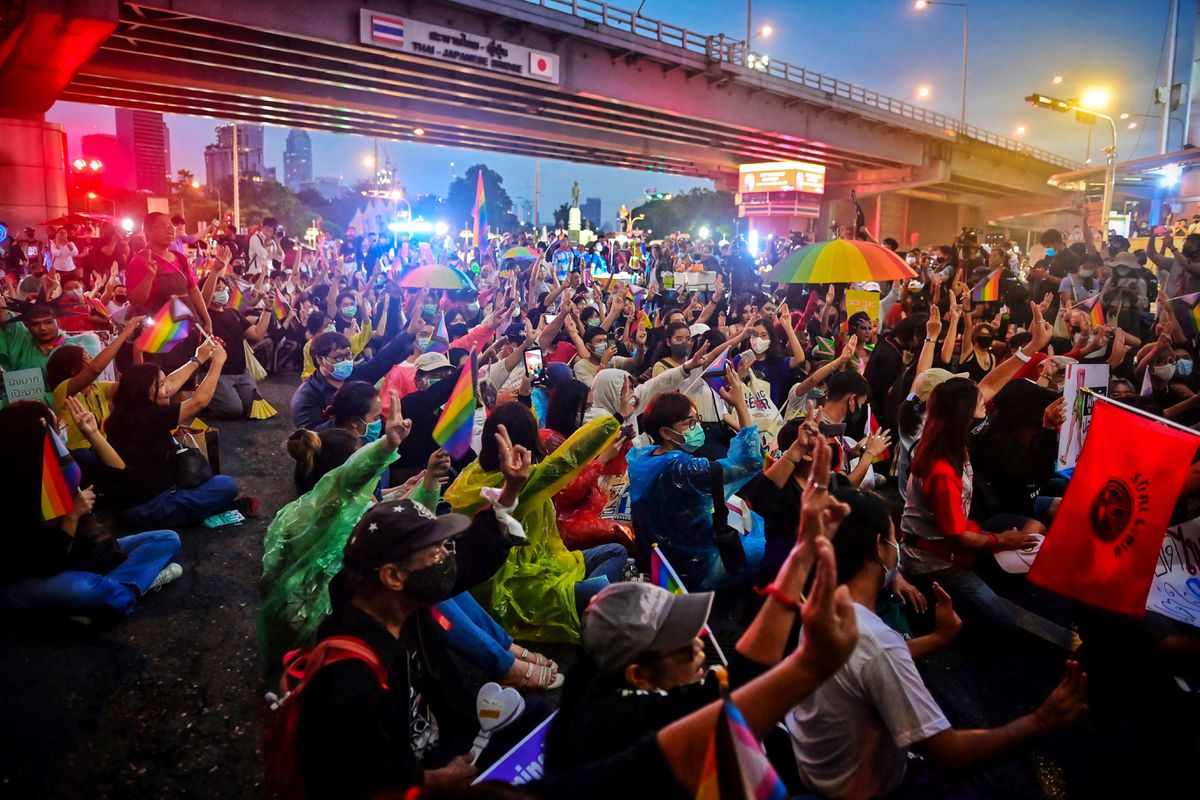 Thai anti-government protesters join LGBTQ activists for
Pride march in Bangkok 1 Thai anti-government protesters join LGBTQ activists for
Pride march in Bangkok 1