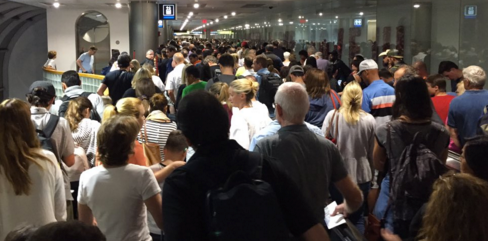 CDC updates coronavirus Thanksgiving guidance, urges against
travel 1