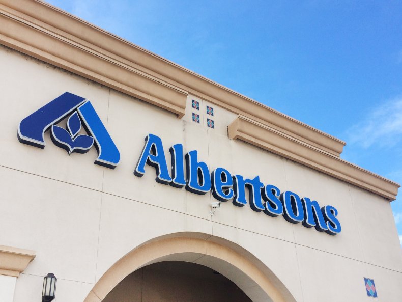 Which Grocery Stores Are Open on Thanksgiving Day?
Albertsons, Kroger Hours 1