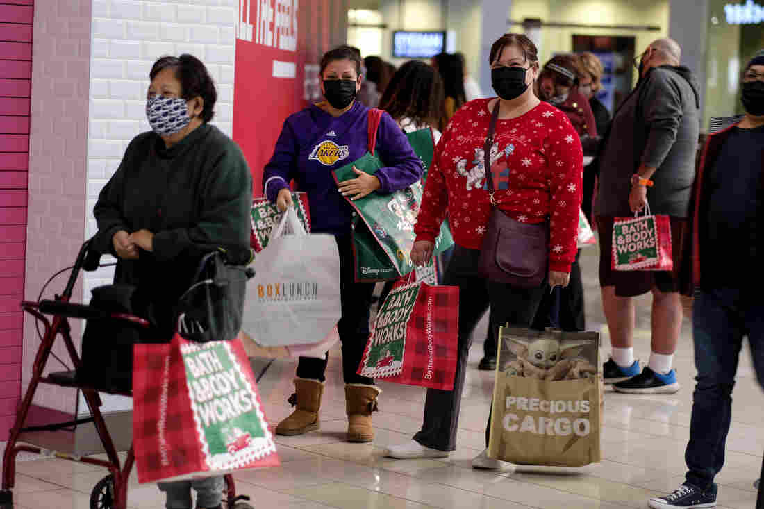 A Black Friday With Masked Shoppers And Booming Online
Sales 1