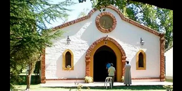 Protests continue in Argentina over decision to close
'conservative' seminary 1