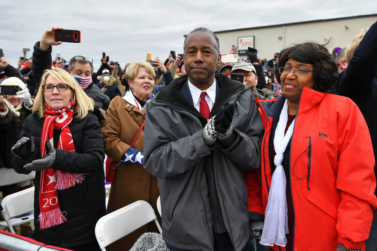 HUD Secretary Ben Carson reportedly tests positive for
COVID-19 1