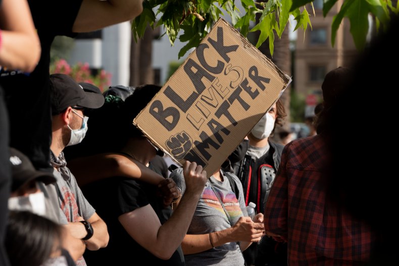 BLM Protesters Chant 'F*** Garcetti' Amid Rumors L.A. Mayor
May Join Biden Administration 1