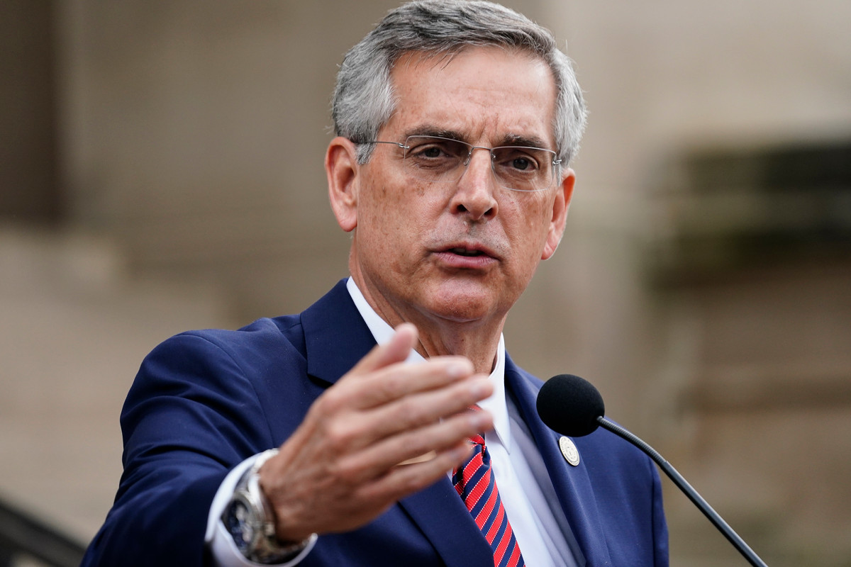 Georgia Secretary of State quarantines for COVID-19 amid
hand recount 1