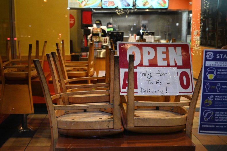 As California Sees Record Daily Rise in COVID Cases,
Pasadena Keeps Restaurants Open for Outdoor Dining 1