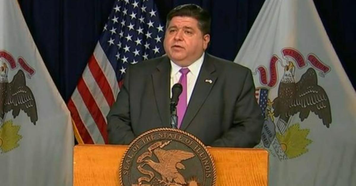 Illinois governor urges residents to stay home as much as
possible amid COVID-19 surge 1
