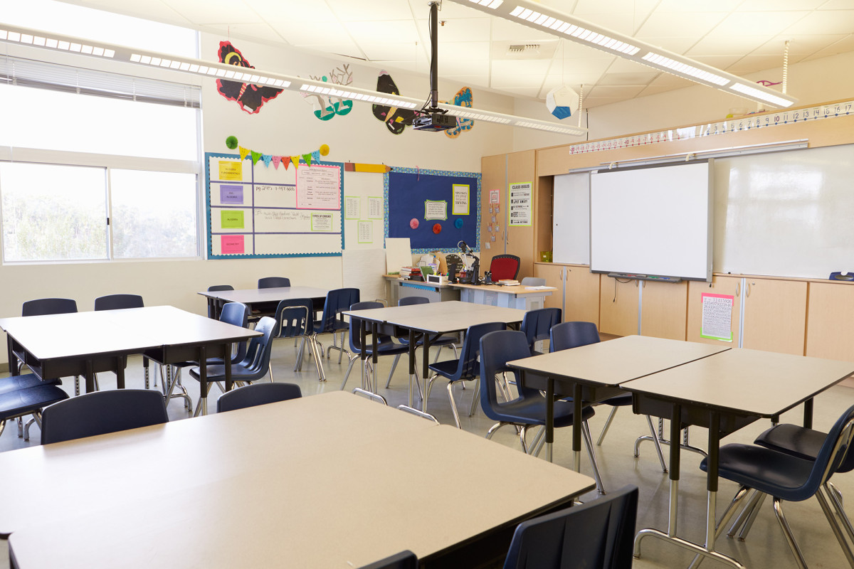 DOE demands that parents who choose classroom learning send
kids to class 1