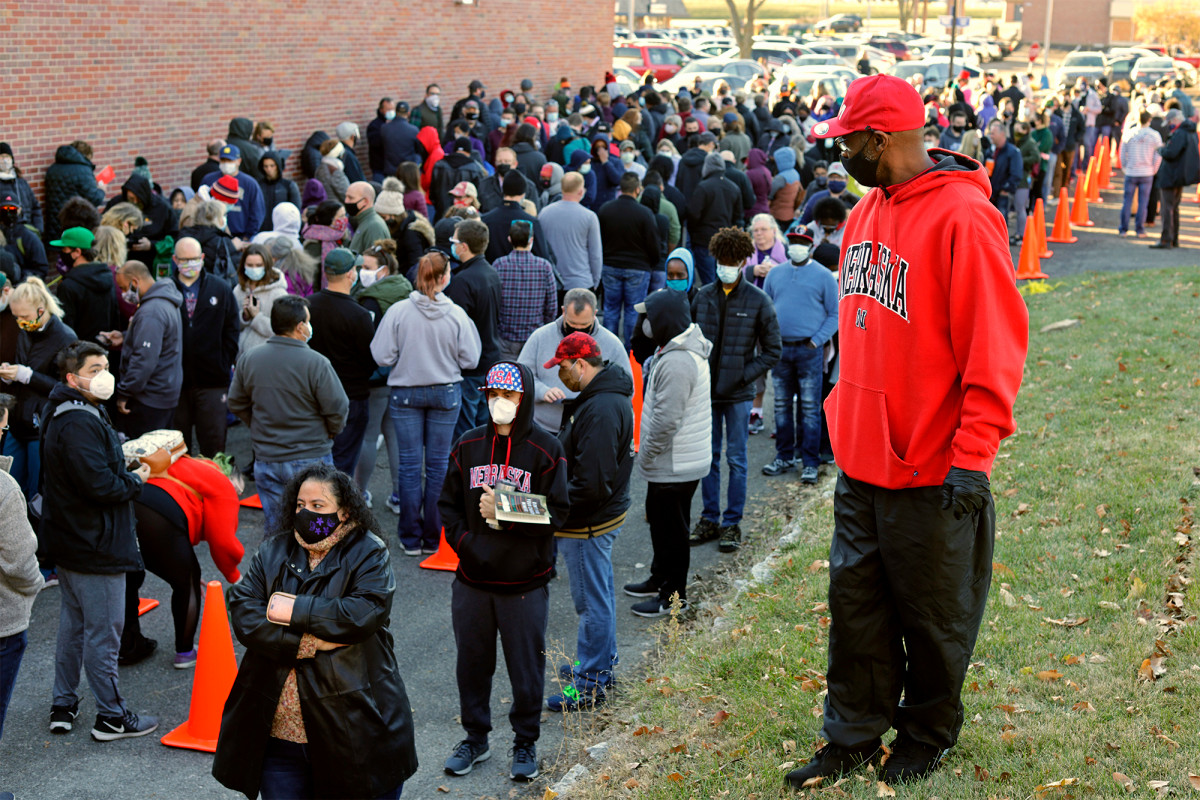 Pre-election COVID-19 spike creates concerns for polling
places 1