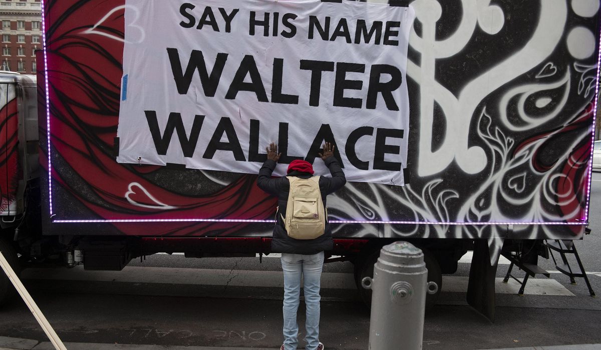 Wallace family calls for firing of officers, police
reforms 1