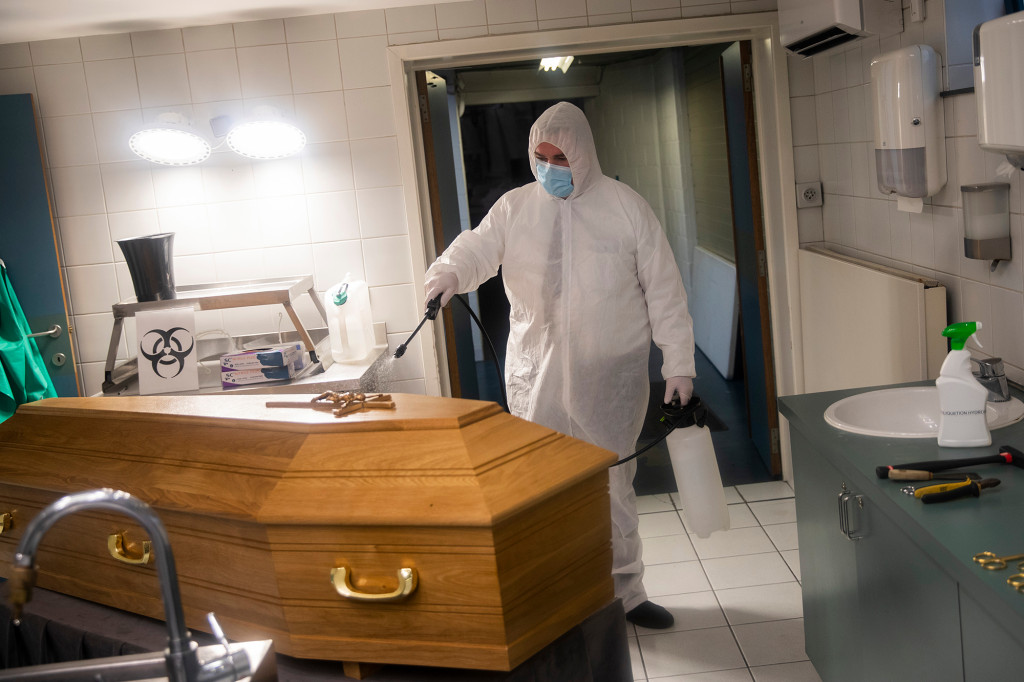 One person dies from COVID-19 every 17 seconds in Europe,
WHO warns 1