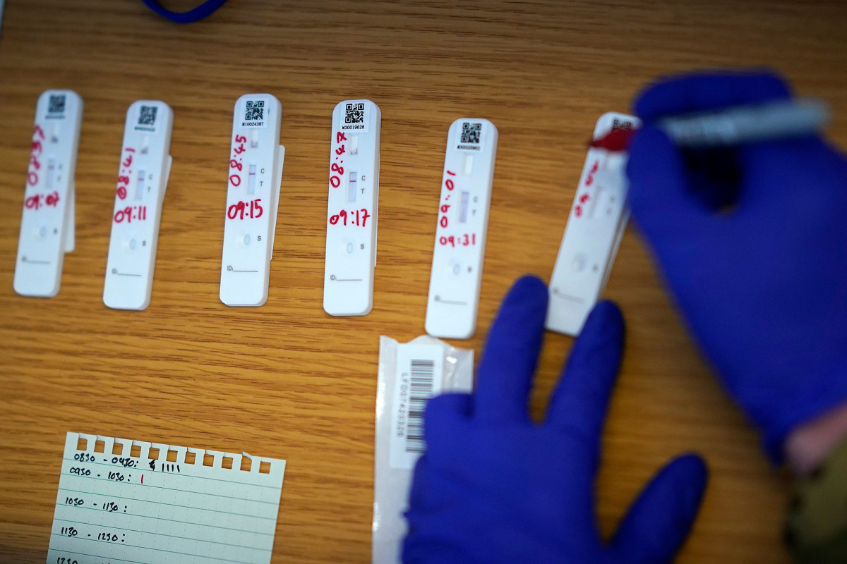 Fake coronavirus test results being sold on black market to
tourists 1