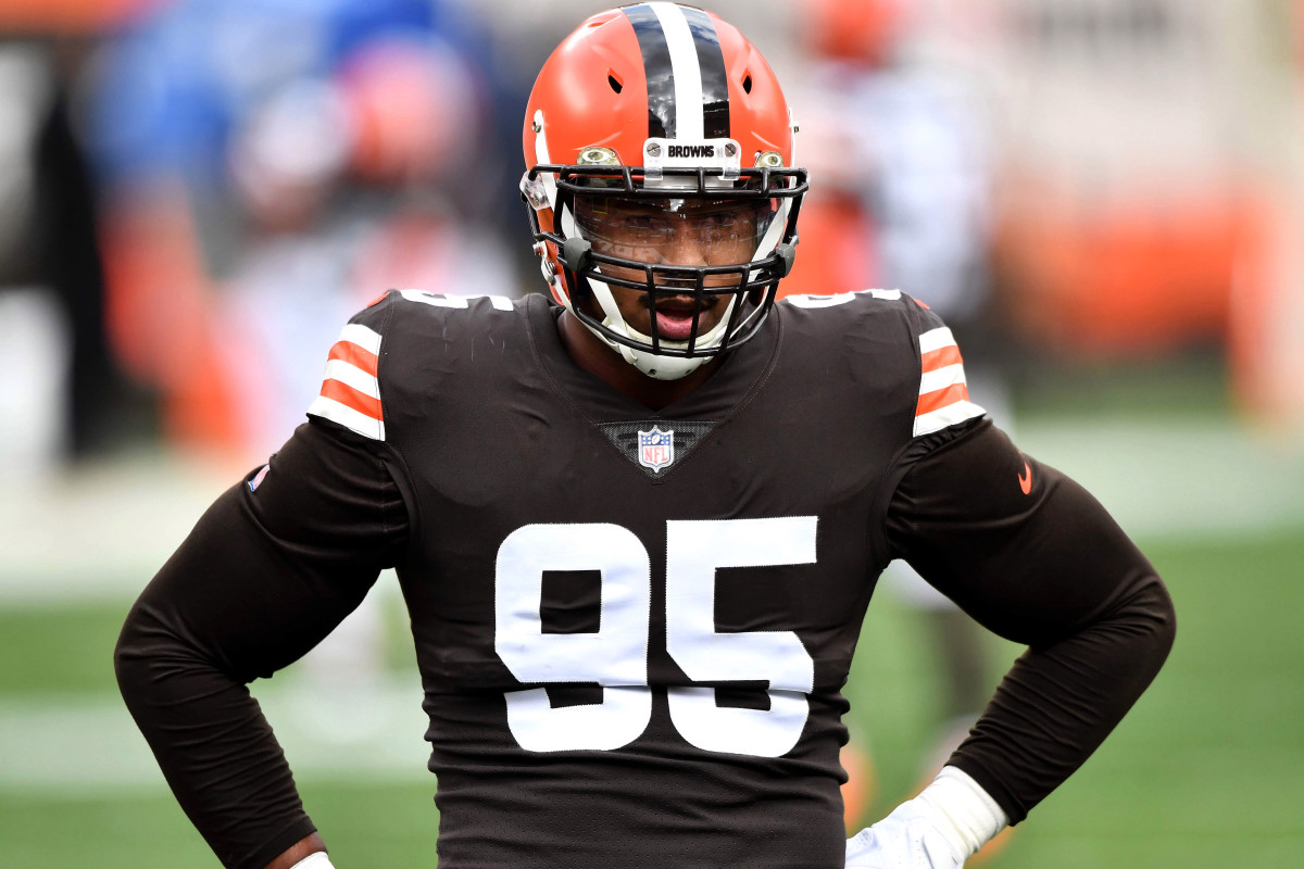 Myles Garrett goes on COVID-19/reserve list 1