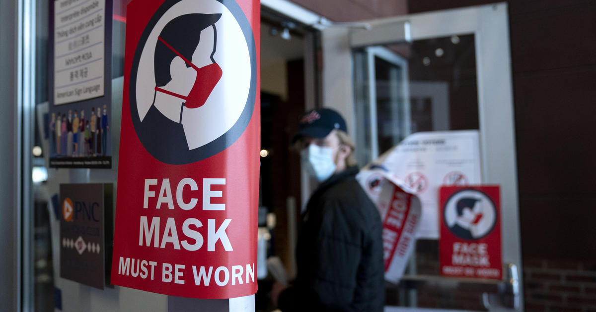What kind of mask should you wear to vote on Election
Day? 1