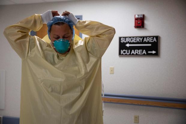 U.S. reports 195,000 new COVID-19 cases in one day, a
record 1