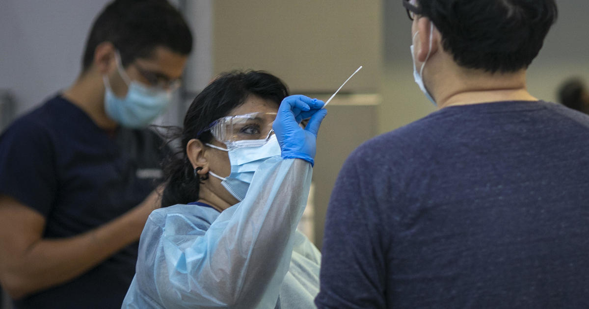 CDC warns U.S. COVID-19 death toll could hit 321,000 by
mid-December 1