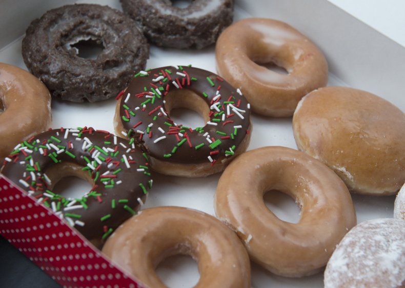 Police Officer Sacked After Buying $13 of Krispy Kremes for
9 Cents 1
