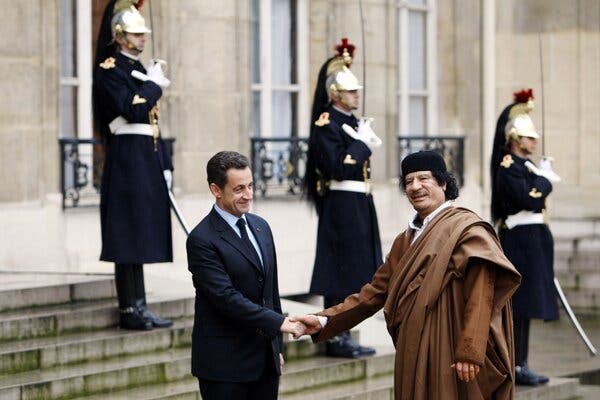 Corruption Trial of Ex-President Sarkozy Opens in
France 1