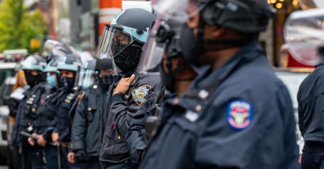 NYPD Arrests 11 After Cops, Anti-Trump Protesters Clash in
NYC 1