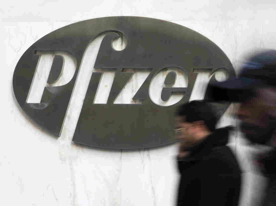 Pfizer Says Experimental COVID-19 Vaccine Is More Than 90%
Effective 1